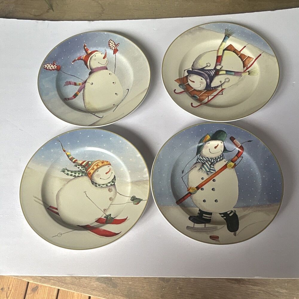 Oneida Sporting Snowman Salad Dessert Plates Set of 4 Christmas Holiday Pristine